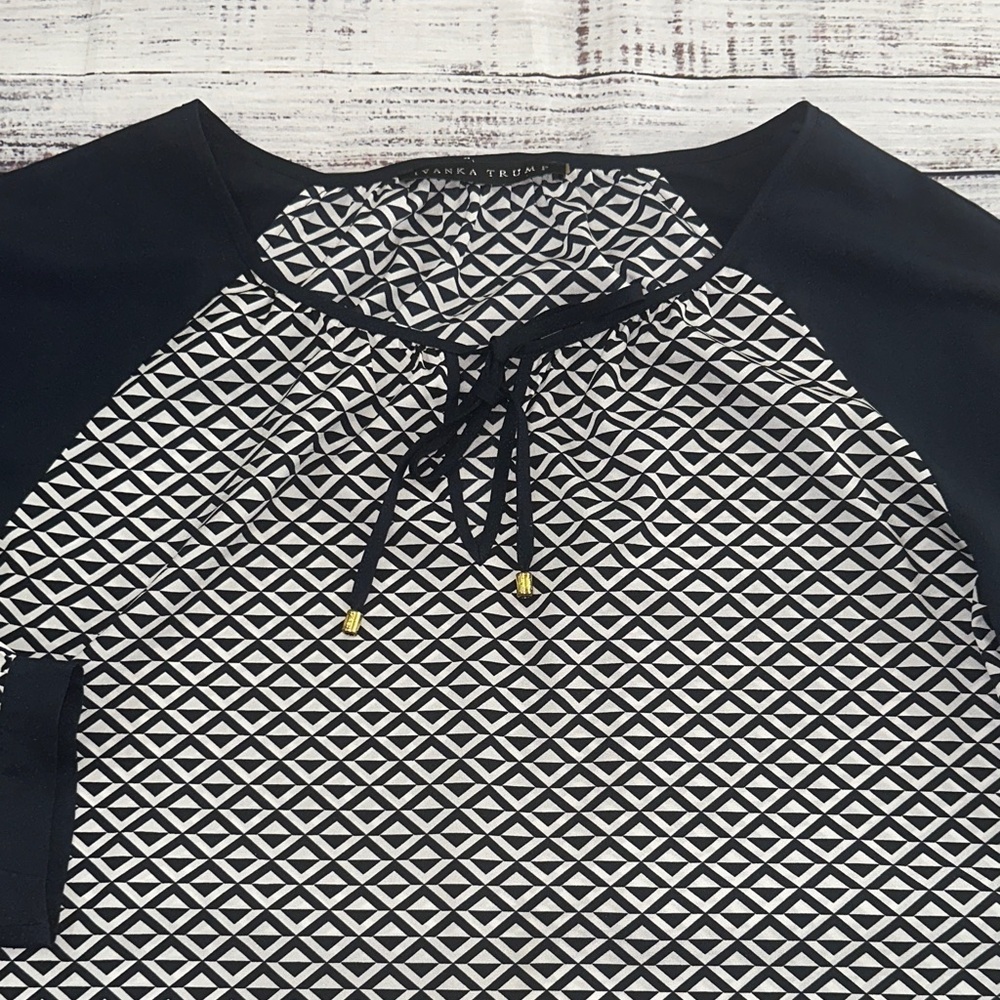 Ivanka Trump Blouse Sz. M - Picture 3 of 7